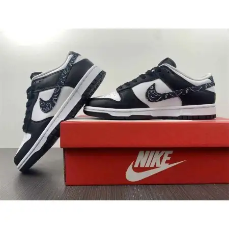 Wmns Dunk Low Dunk Low 'Black Paisley'
