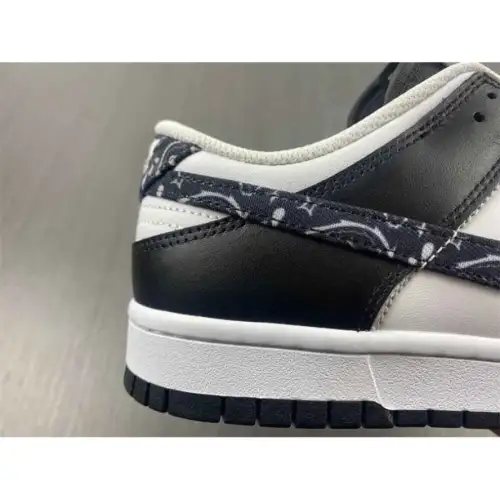 Wmns Dunk Low Dunk Low 'Black Paisley'