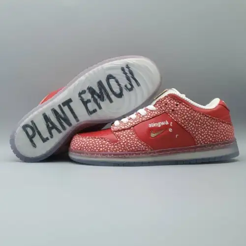 Stingwater x Dunk Dunk Low SB 'Magic Mushroom'