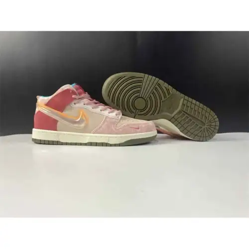 Social Status x Strawberry Milk Dunk Mid 'Strawberry Milk'