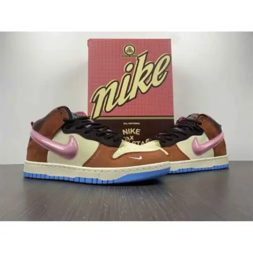 Social Status x Dunk Mid Dunk Mid 'Chocolate Milk'