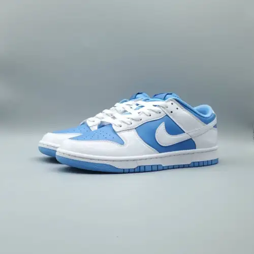 Wmns Dunk Low 'Reverse UNC' 