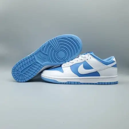 Wmns Dunk Low 'Reverse UNC' 