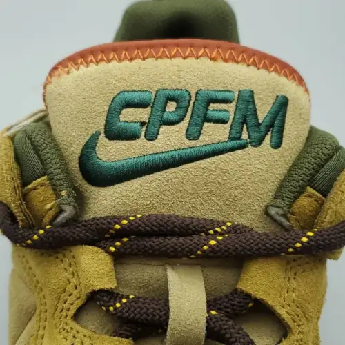 Cactus Plant Flea  Dunk Low Market x Dunk Low SP 'Tan Mossy Green'