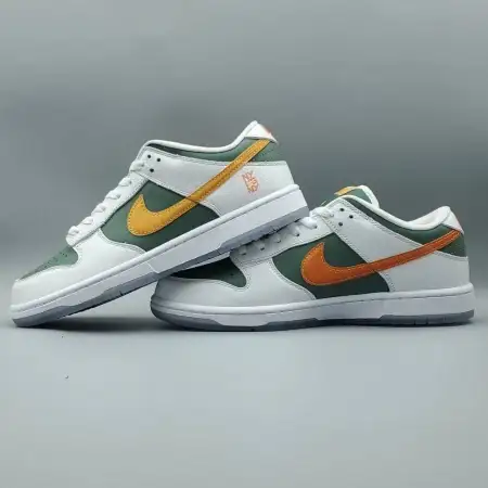 Dunk Low 'NY Dunk vs NY'