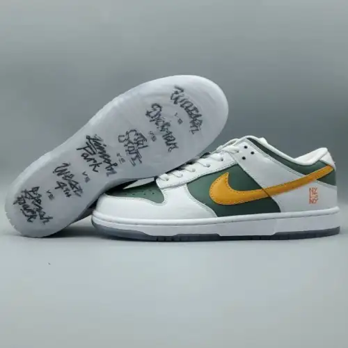 Dunk Low 'NY Dunk vs NY'