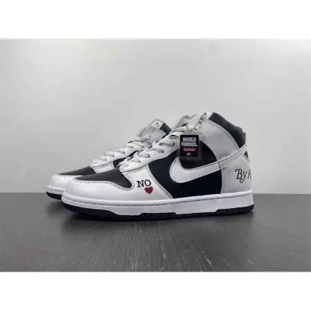 Supreme x Dunk High SB 'By Any Means - Stormtrooper' 3C7BD507