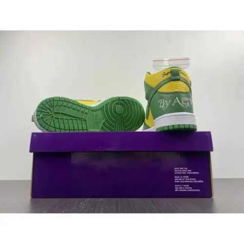 Supreme x Dunk High SB Dunk High SB 'By Any Means - Brazil'