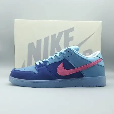 Run The  4 20 Jewels x Dunk Low SB '4 20'