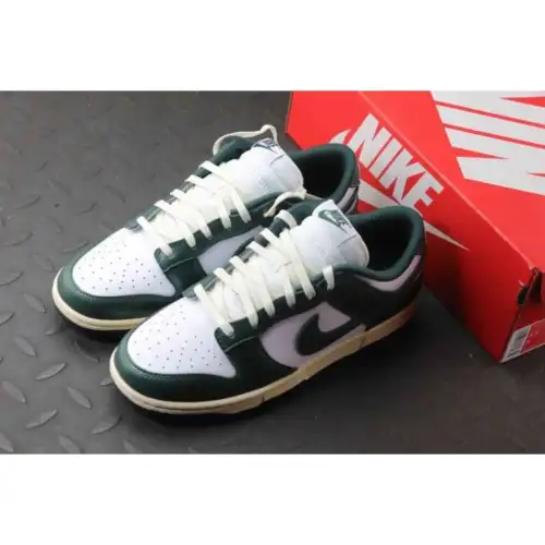 Wmns Dunk Low Vintage Green 'Vintage Green'