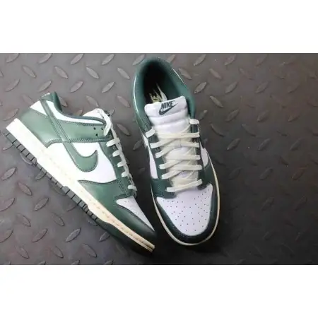 Wmns Dunk Low Vintage Green 'Vintage Green'