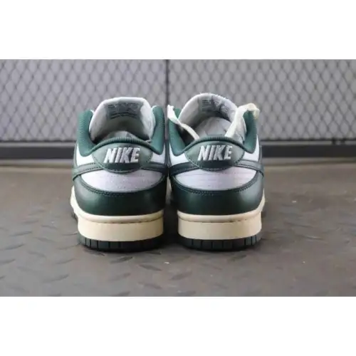 Wmns Dunk Low Vintage Green 'Vintage Green'