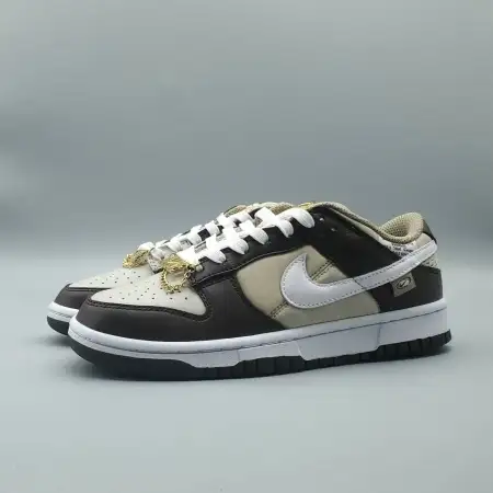 Wmns Dunk Low 'Light Orewood Brown' 3FD11