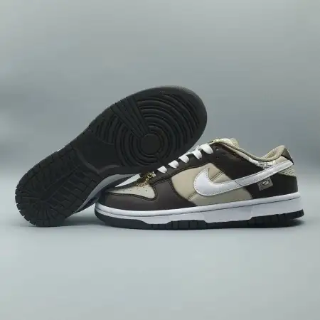 Wmns Dunk Light Orewood Brown Low 'Light Orewood Brown'