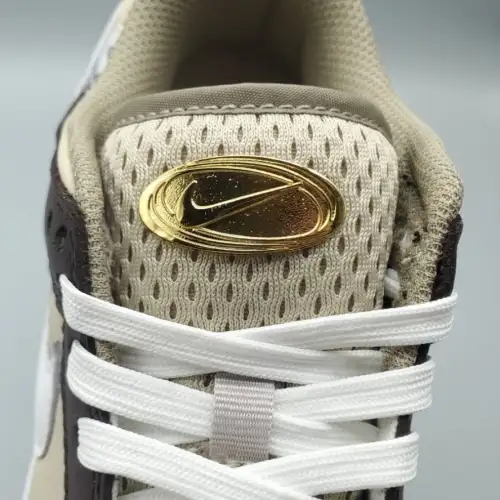Wmns Dunk Light Orewood Brown Low 'Light Orewood Brown'