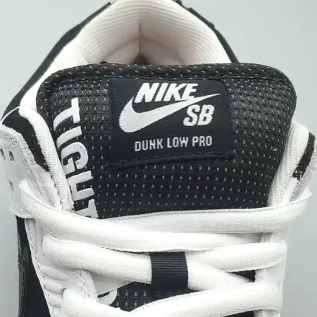 TIGHTBOOTH x Dunk FD2629-100 Low SB