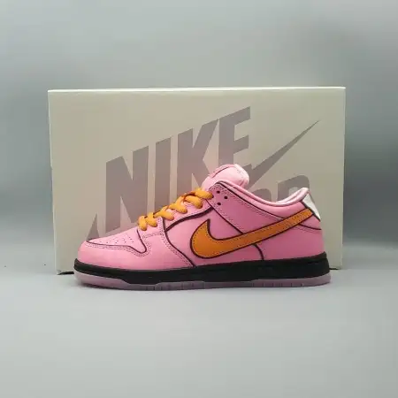 The Powerpuff Girls x Dunk Low Pro SB Dunk Low SB QS 'Blossom'
