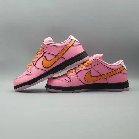 The Powerpuff Girls x Dunk Low Pro SB Dunk Low SB QS 'Blossom'