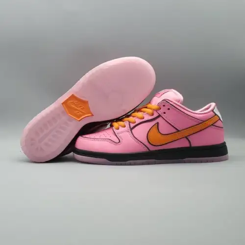 The Powerpuff Girls x Dunk Low Pro SB Dunk Low SB QS 'Blossom'