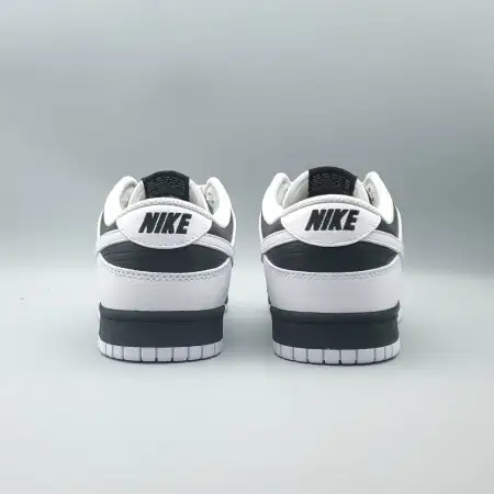 Dunk Low 'Reverse Panda'