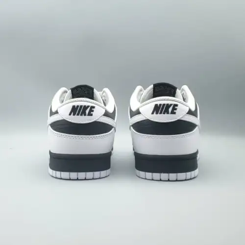 Dunk Low 'Reverse Panda'