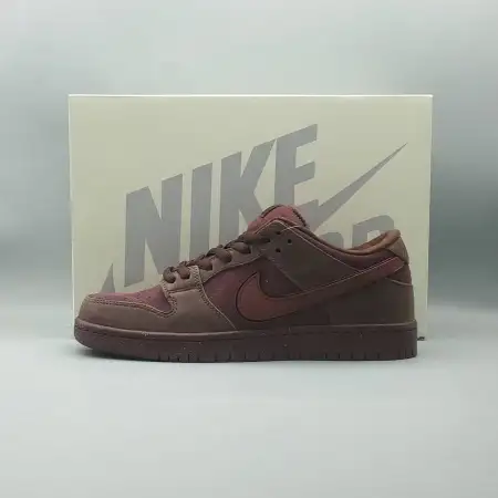 Dunk Low Premium Dunk Low SB SB 'City of Love Collection - Burgundy Crush'