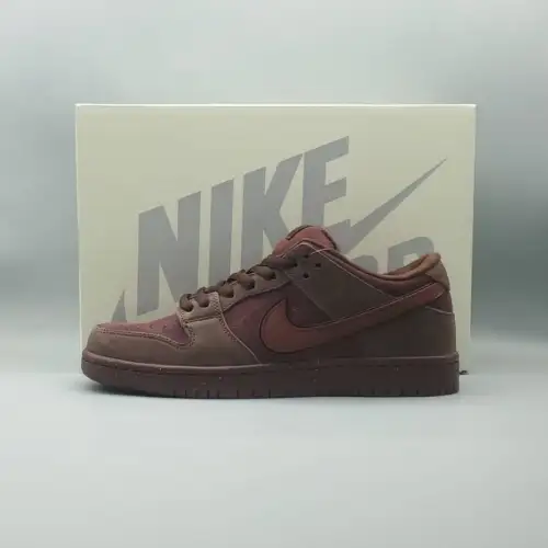 Dunk Low Premium Dunk Low SB SB 'City of Love Collection - Burgundy Crush'