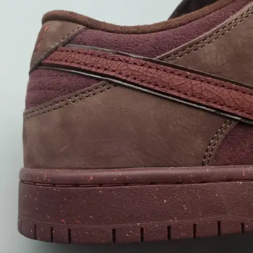 Dunk Low Premium Dunk Low SB SB 'City of Love Collection - Burgundy Crush'