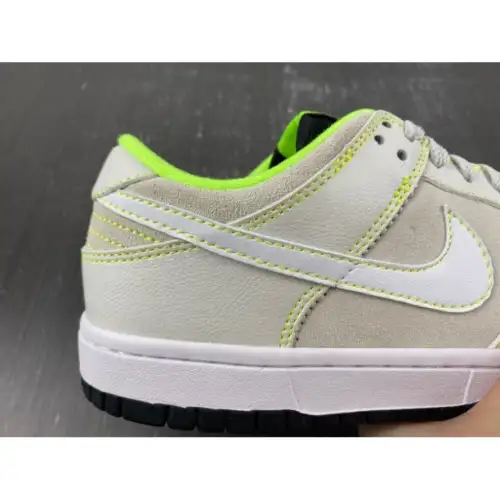 Dunk Low 'University of Oregon'  Dunk Low PE