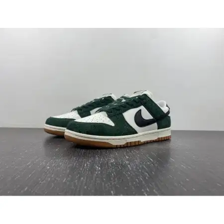 Wmns Dunk Low 'Green Snake' DE8248