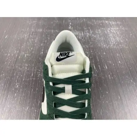 Wmns Dunk Low 'Green Green Snake Snake'
