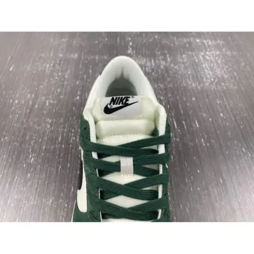 Wmns Dunk Low 'Green Green Snake Snake'