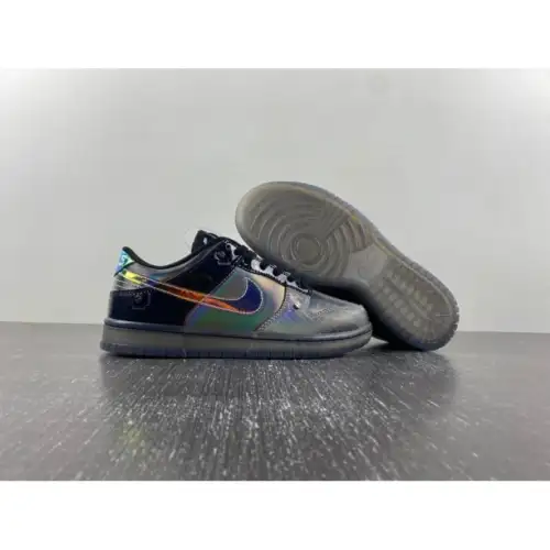 Dunk Low 'Be True to Your DNA Dunk - Grey'