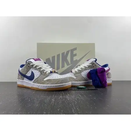 Rayssa Leal x Dunk Low SB 'Deep Royal Dunk Low SB Vivid Purple'