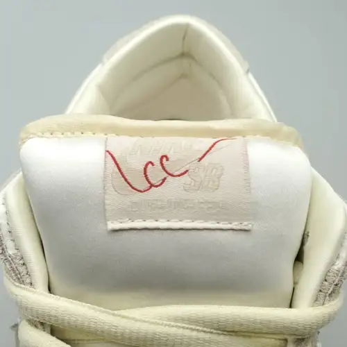 Dunk Low Premium SB 'City of Love Collection Dunk - Light Bone'