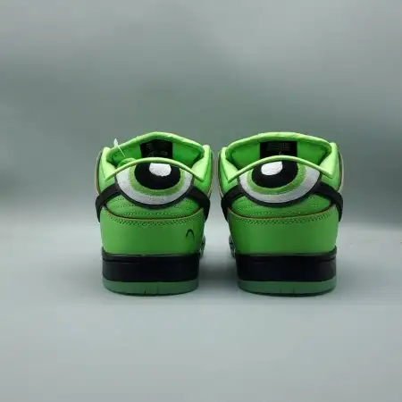 The Powerpuff Girls x Dunk  Buttercup Low Pro SB QS 'Buttercup'
