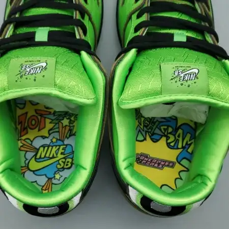 The Powerpuff Girls x Dunk  Buttercup Low Pro SB QS 'Buttercup'