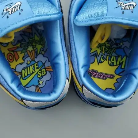 The Powerpuff Girls Dunk Low SB x Dunk Low Pro SB QS 'Bubbles'