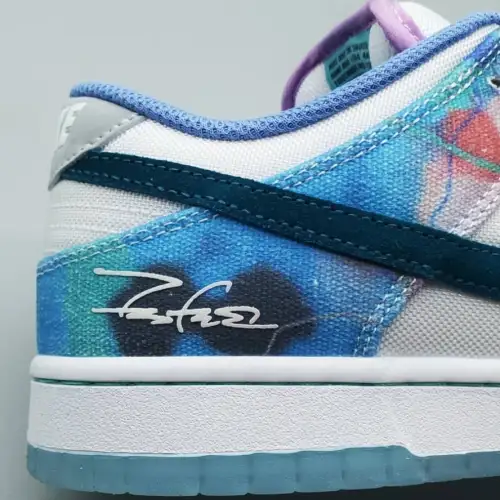 Futura Dunk Low SB Laboratories x Dunk Low SB 'Bleached Aqua'