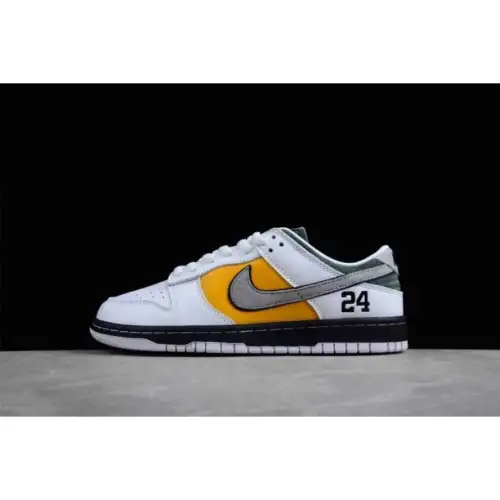 Dunk Low Coast Dunk 'Kobe'