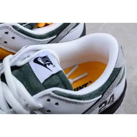 Dunk Low Coast Dunk 'Kobe'