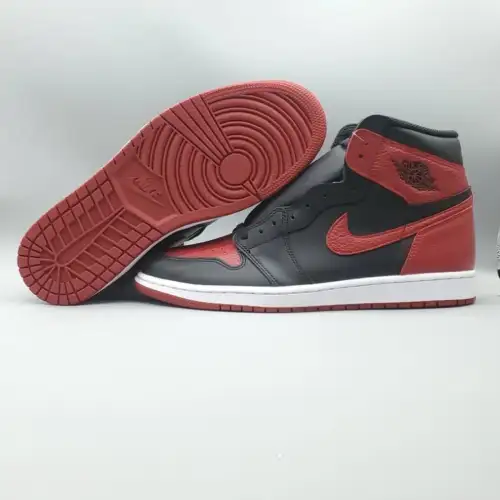 Air Jordan 1 Retro High OG Air Jordan 1 'Banned' 2016