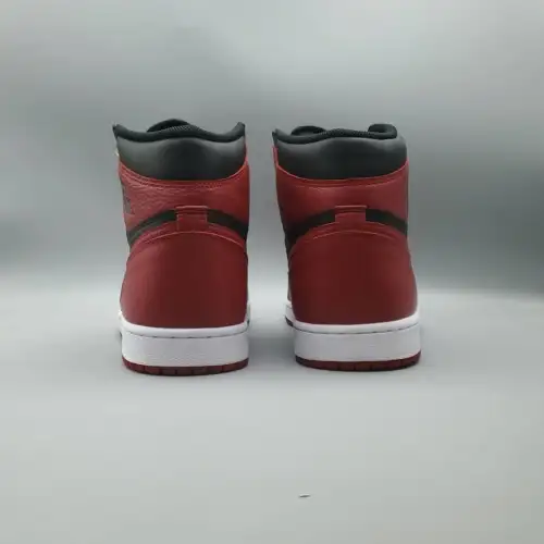 Air Jordan 1 Retro High OG Air Jordan 1 'Banned' 2016