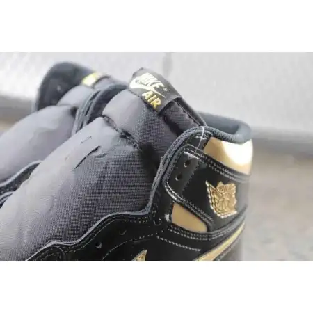 Air Jordan 1 Retro High OG 'Black Air Jordan 1 Metallic Gold'
