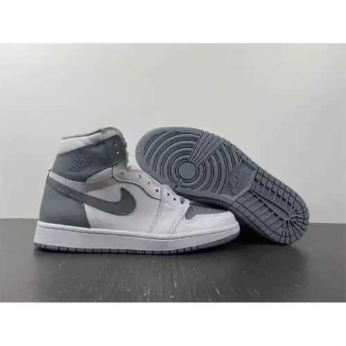 Air Jordan 1 Retro High OG Air Jordan 1 'Stealth'