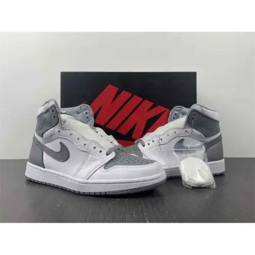 Air Jordan 1 Retro High OG Air Jordan 1 'Stealth'