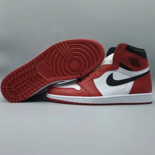Air Jordan 1 Air Jordan 1 Retro High OG 'Chicago' 2015
