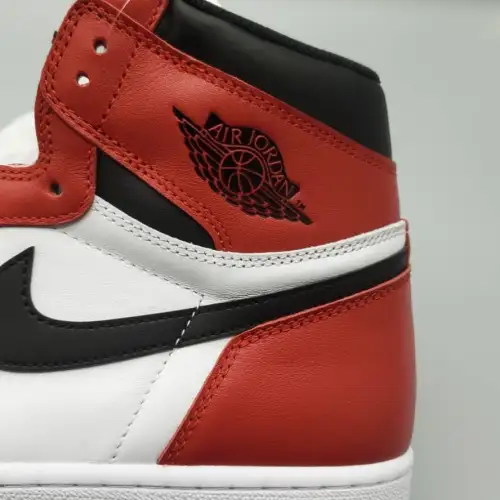 Air Jordan 1 Air Jordan 1 Retro High OG 'Chicago' 2015