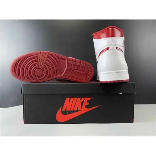 Air Jordan 1 Retro High OG Air Jordan 1 'Metallic Red'