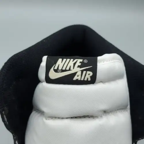 Air Jordan Air Jordan 1 1 Retro High OG 'Dark Mocha'